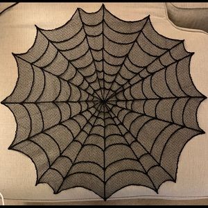 Spider web table decoration from Yankee Candle